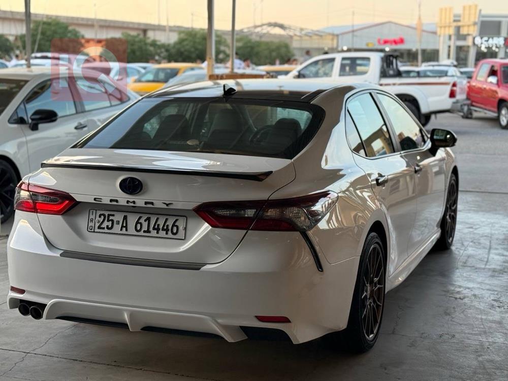 تۆیۆتا کامری